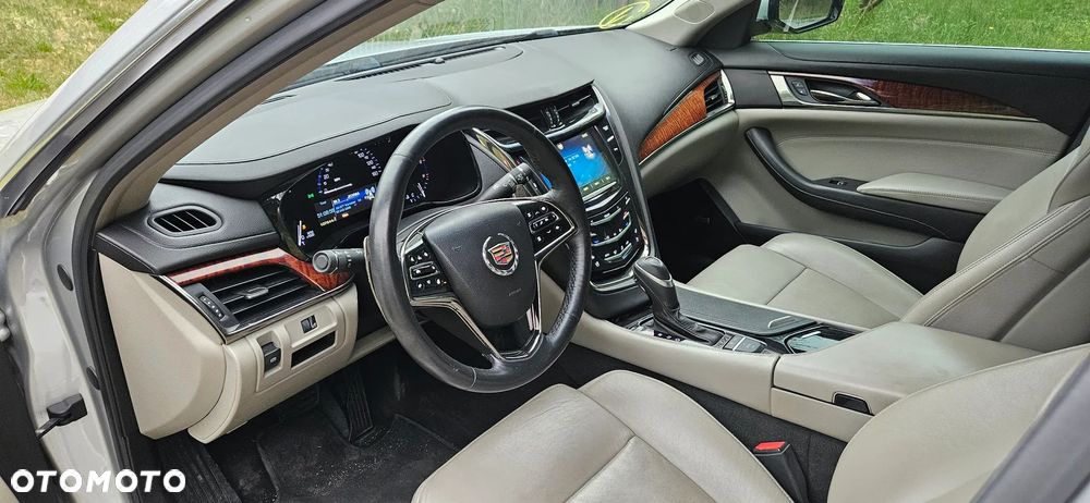 Cadillac CTS - 8
