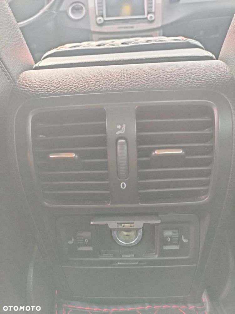 Volkswagen Passat 2.0 TDI DPF Sportline DSG - 12