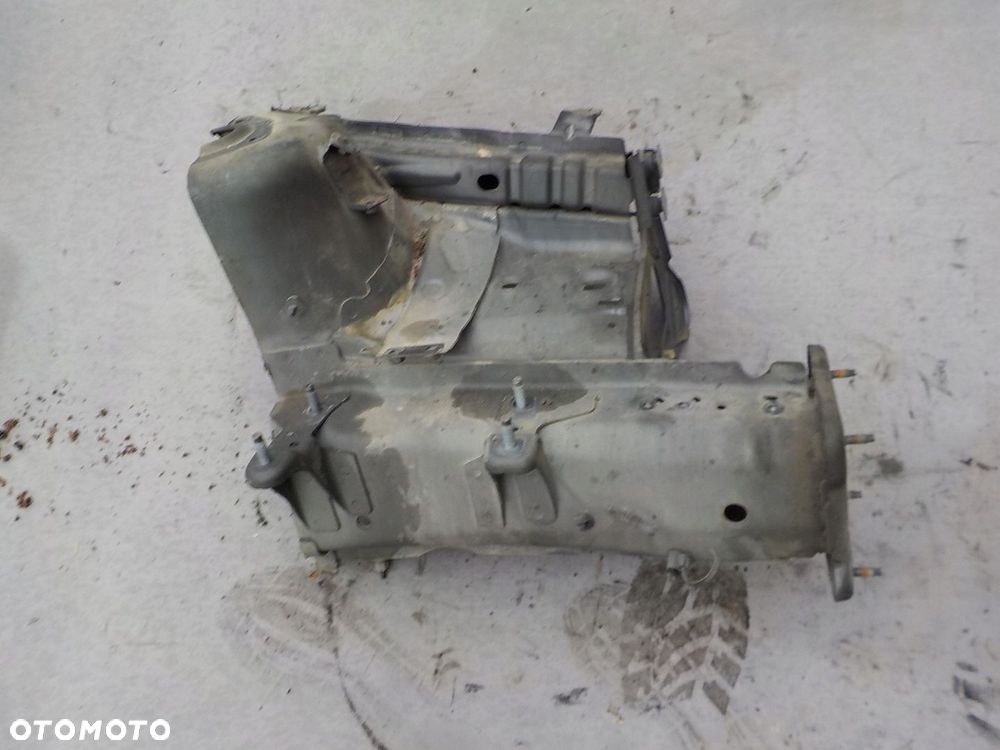 podłużnica lewa ford focus mk2 2007r - 1