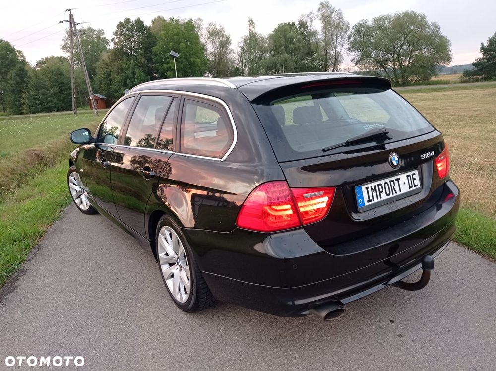 BMW Seria 3 318d - 5