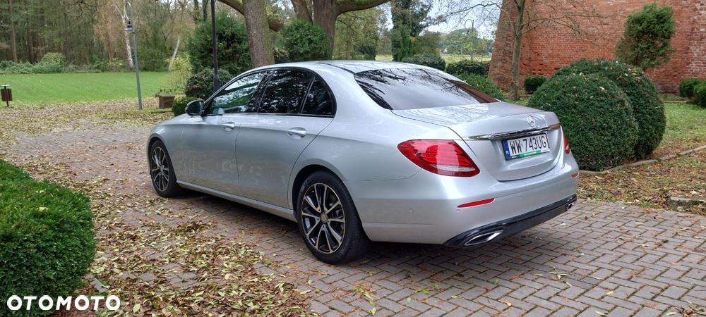 Mercedes-Benz Klasa E 220 d 9G-TRONIC - 6