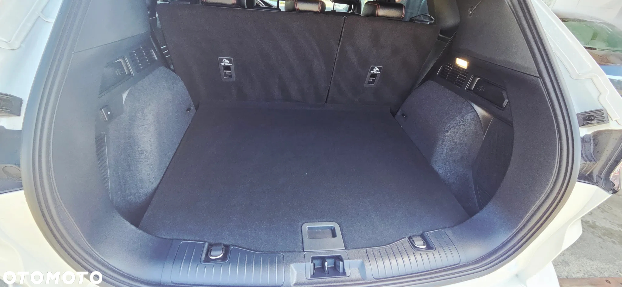 Ford Kuga - 35