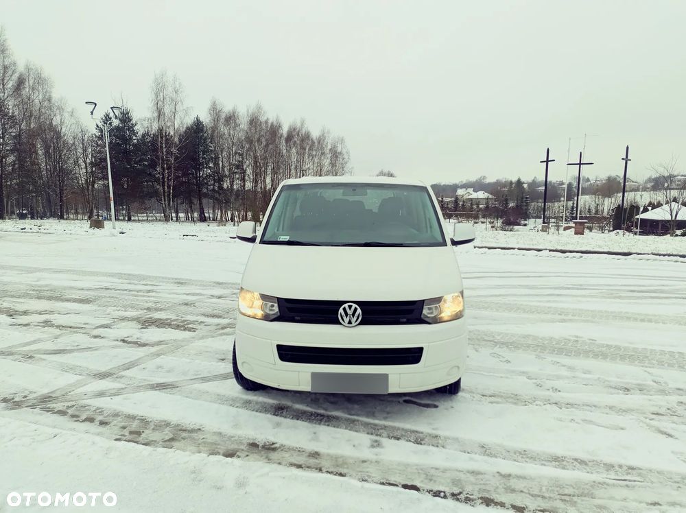 Volkswagen Caravelle - 2