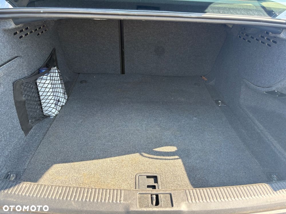 Audi A4 Limousine 2.0 TDI - 16