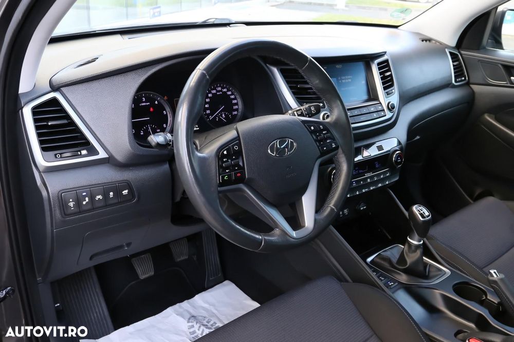 Hyundai Tucson 2.0 CRDI 4WD 6MT Premium - 21