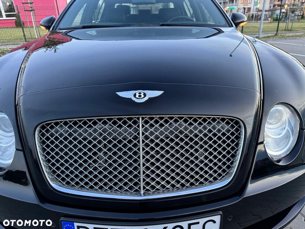 Bentley Flying Spur - 17