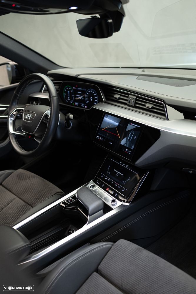 Audi e-tron Sportback 55 quattro S line - 25