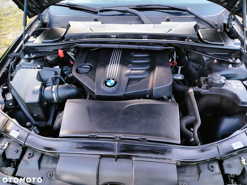 BMW Seria 3 318d - 13