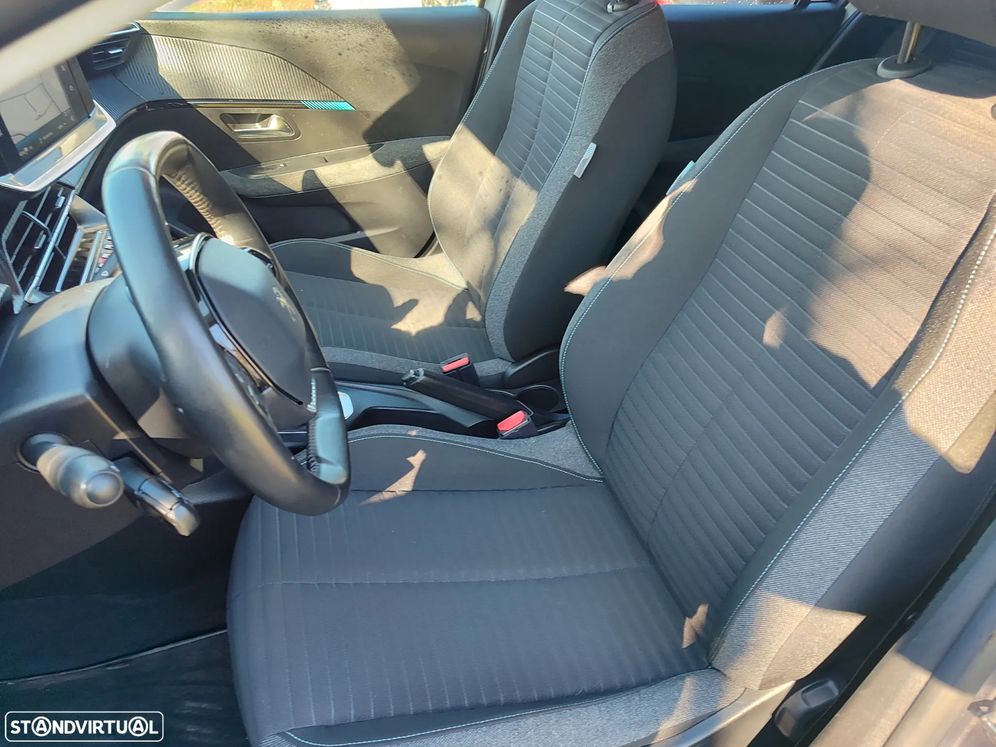 Peugeot 208 1.2 PureTech Active Pack - 21