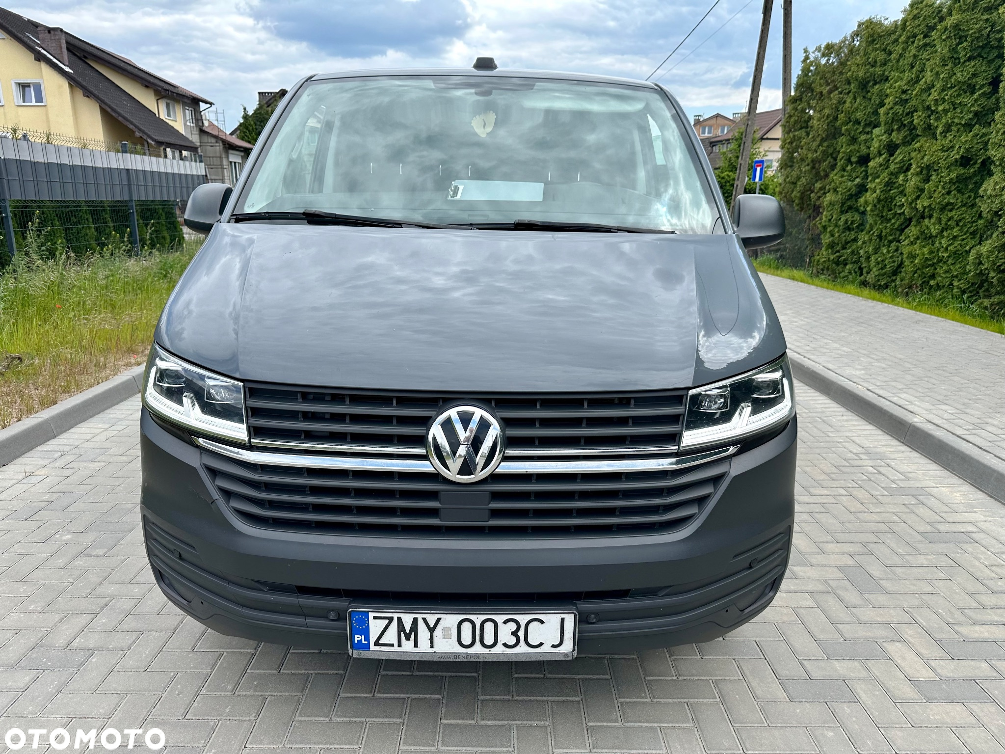 Volkswagen Transporter - 2