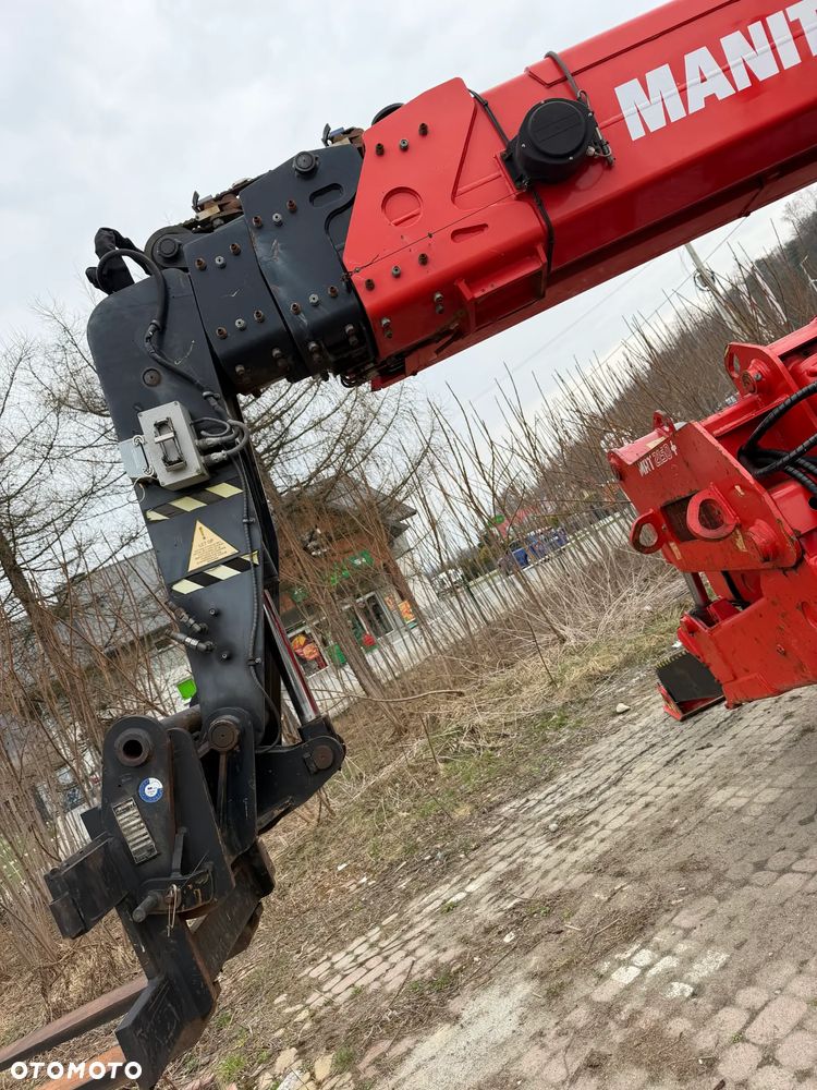 Manitou MRT2150+PRIVILEGE Ładowarka teleskopowa 4x4 ROTO 21metrów. Bez AdBLUE bez DPF. udźwig 5ton jak Nowa z Norwegii 4900mtg. 2015rok. Obrót pełny. Zero luzów wycieków. Zadbana maszyna z Fermy Norweskiej. Silnik 160 Km. AUTEC zdalne sterowanie. Ani deka luzów czy wycieków. Opony jak Nowe. Pełny Oryginał. Niski przebieg. Stabilizatory. Zamki na tłokach. OKAZJA - 30