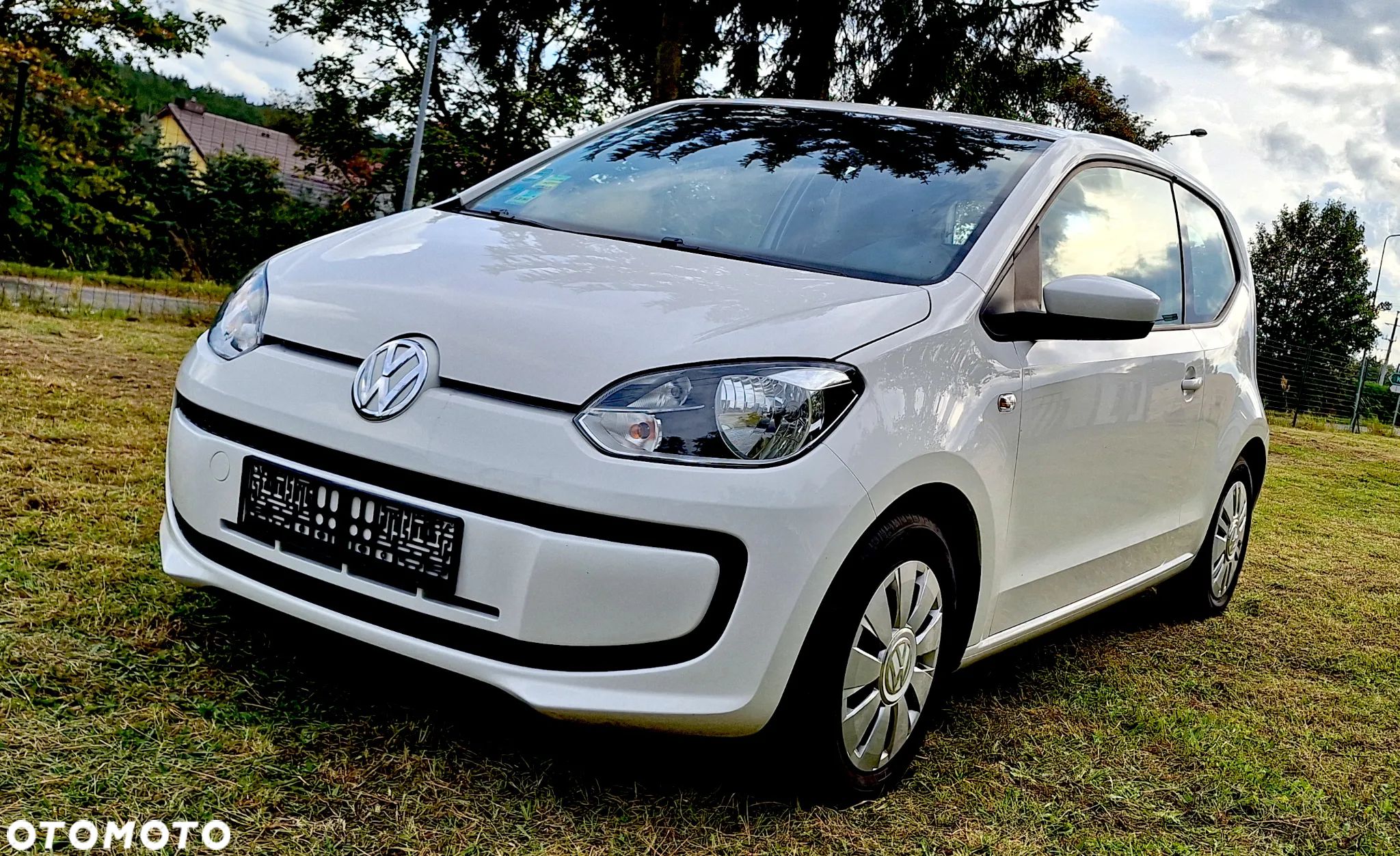 Volkswagen up! (BlueMotion Technology) move - 1