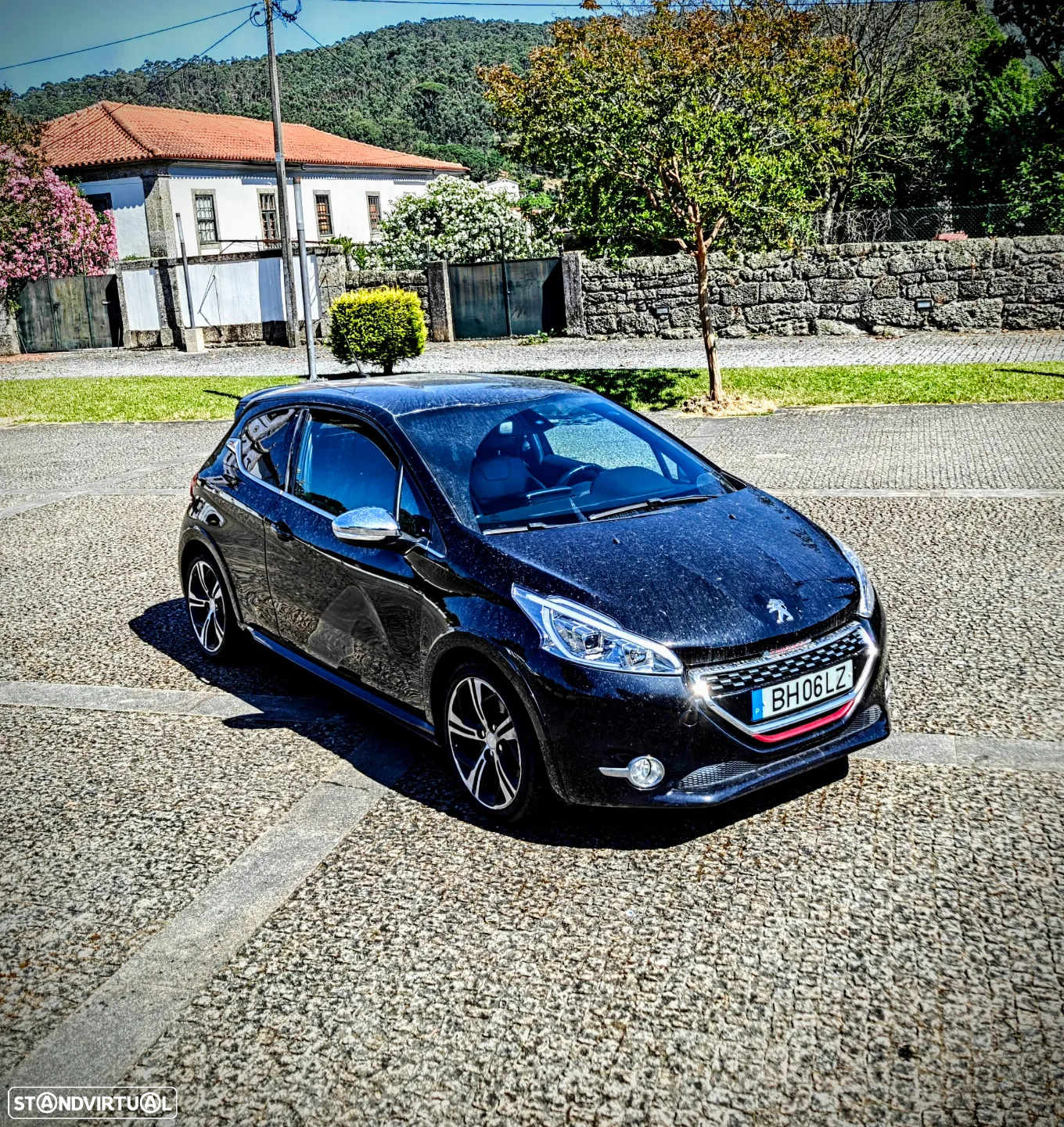 Peugeot 208 GTI 200 THP - 34