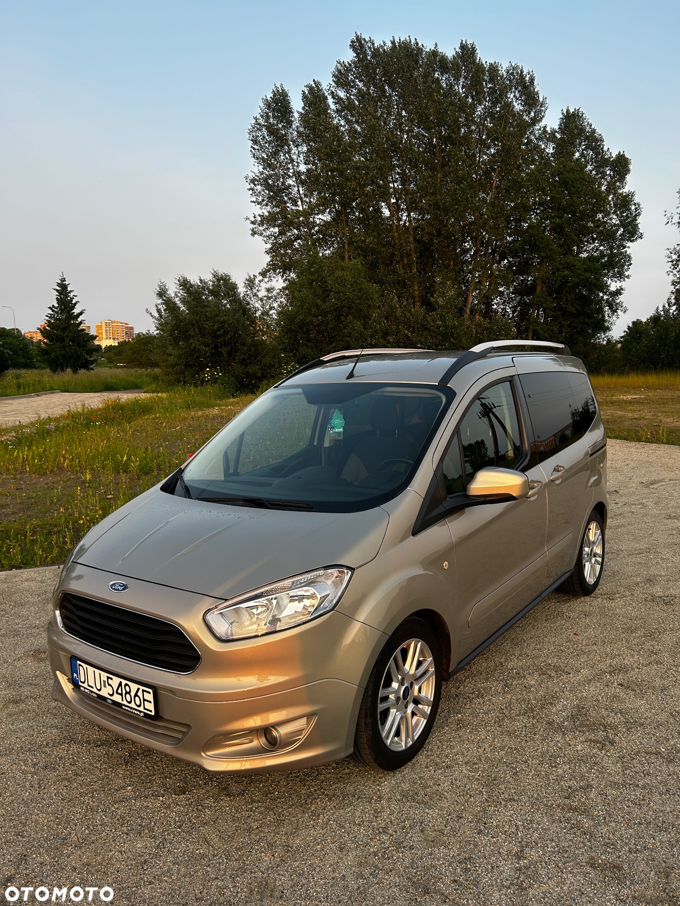 Ford Tourneo Courier 1.5 TDCi Trend - 11