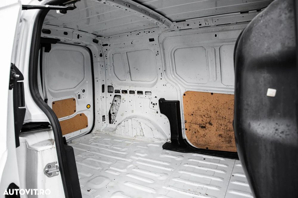 Ford Transit Connect - 9