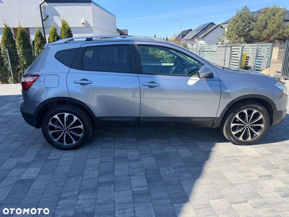 Nissan Qashqai 2.0 dCi 4x4 Tekna Premium - 3