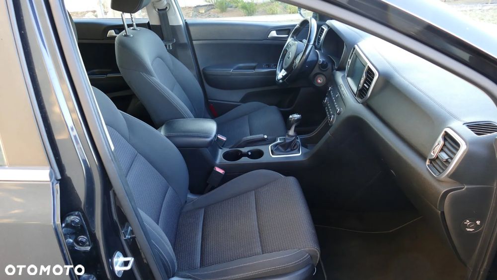 Kia Sportage 1.6 T-GDI 2WD VISION - 10