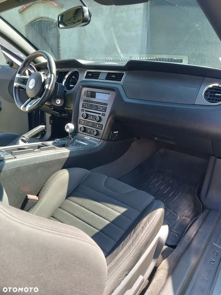 Ford Mustang 3.7 V6 - 10