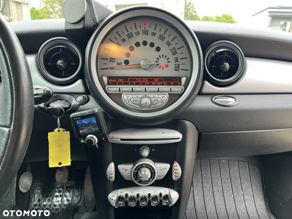 MINI Cooper - 24