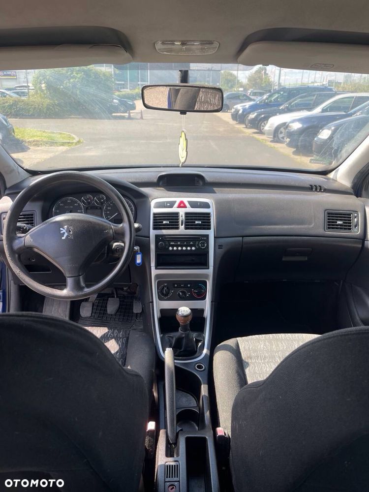 Peugeot 307 - 8