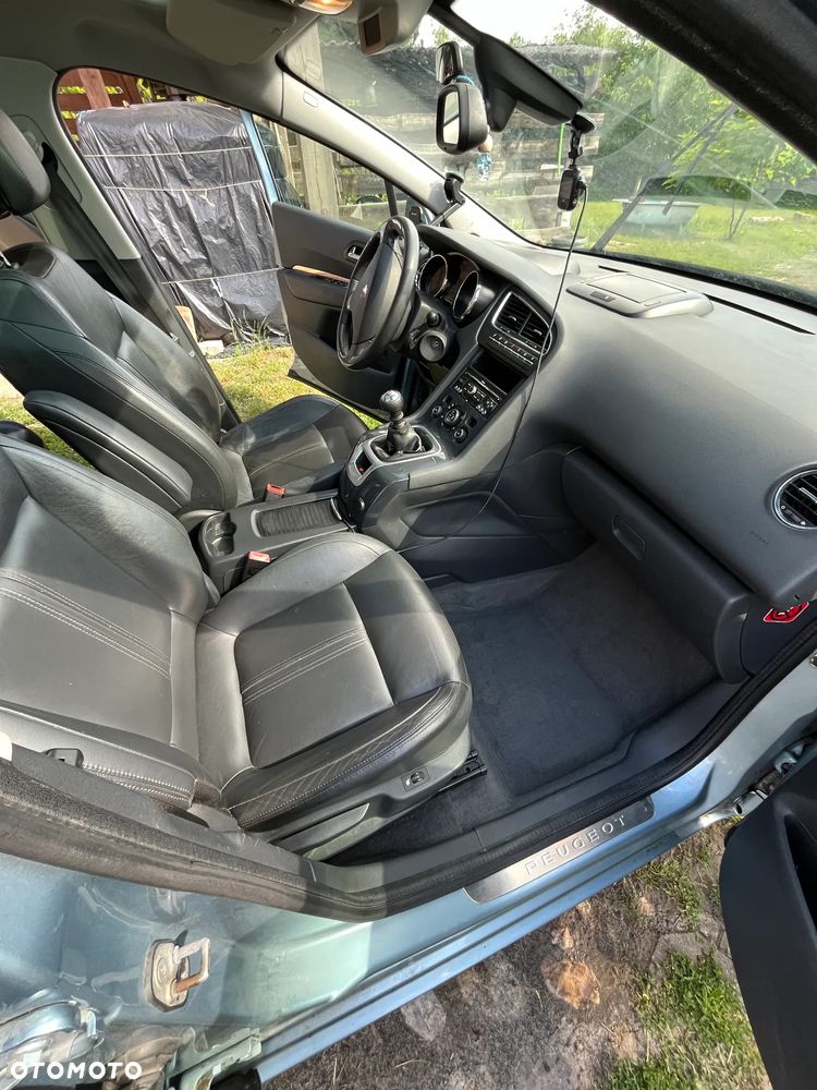 Peugeot 5008 2.0 HDi Premium + - 9