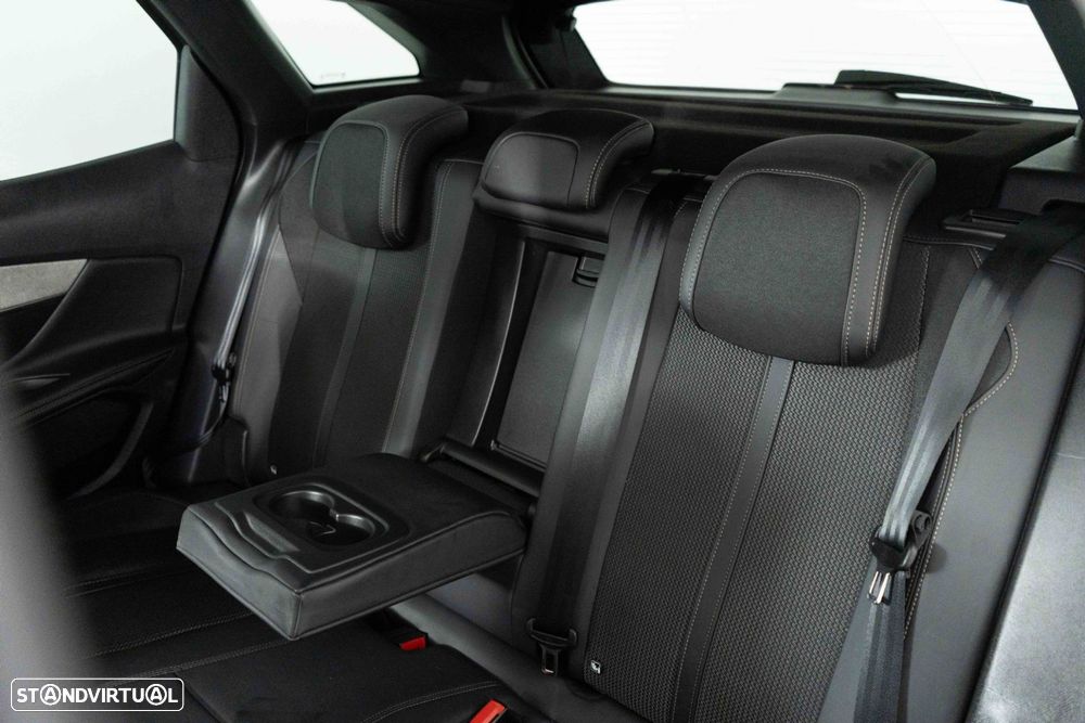 Peugeot 3008 1.6 Hybrid4 GT e-EAT8 - 10