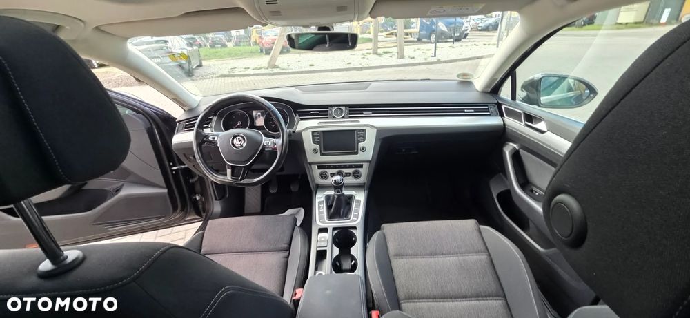 Volkswagen Passat Variant 2.0 TDI BMT Highline - 35