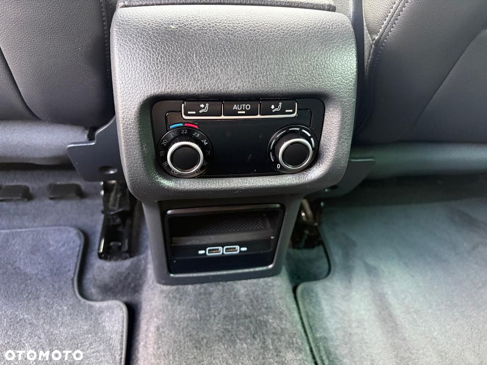 Volkswagen Sharan 2.0 TDI BMT Highline DSG - 4