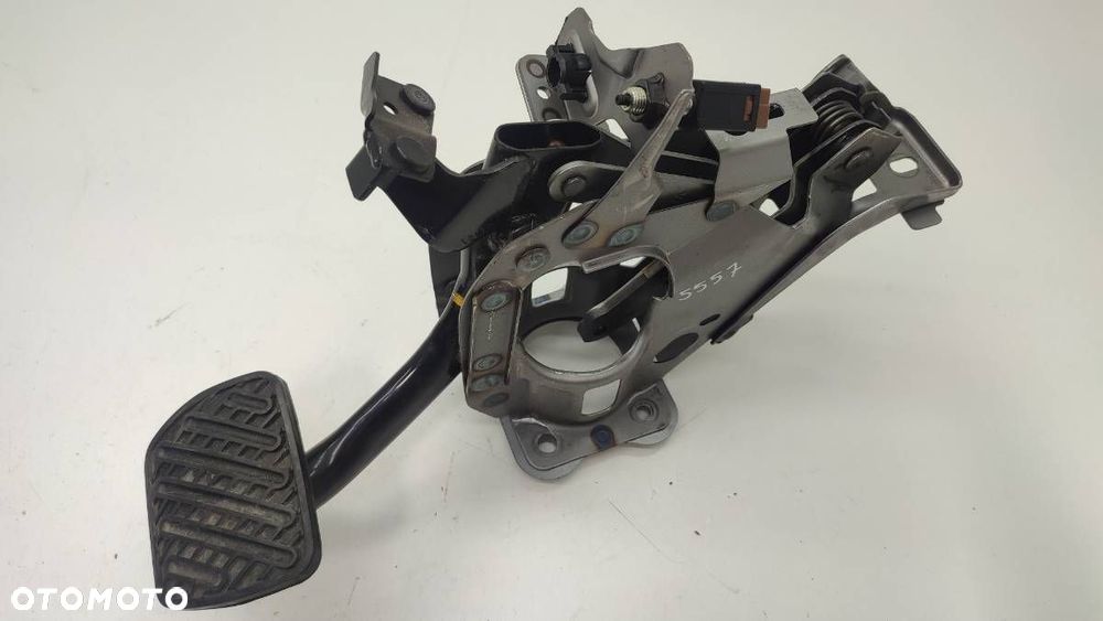 PEDAŁ HAMULCA INFINITI Q50 EUROPA AUTOMAT - 1