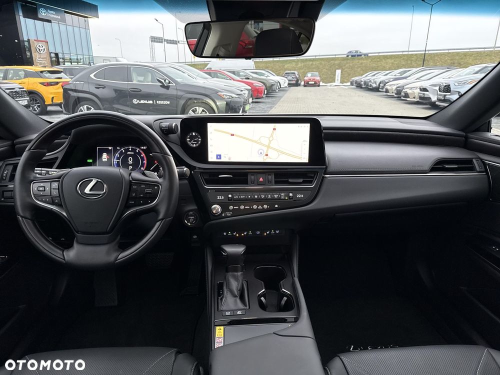 Lexus ES 300h Prestige - 11