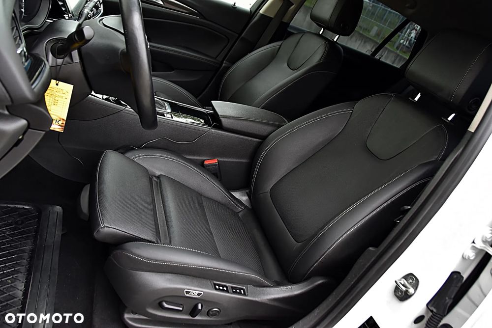 Opel Insignia 2.0 BiTurbo 4x4 Innovation - 6