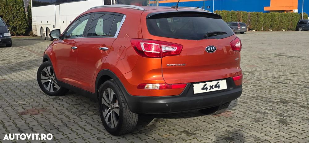 Kia Sportage 2.0 CRDI 4WD Automatik Fifa World Cup Edition - 4