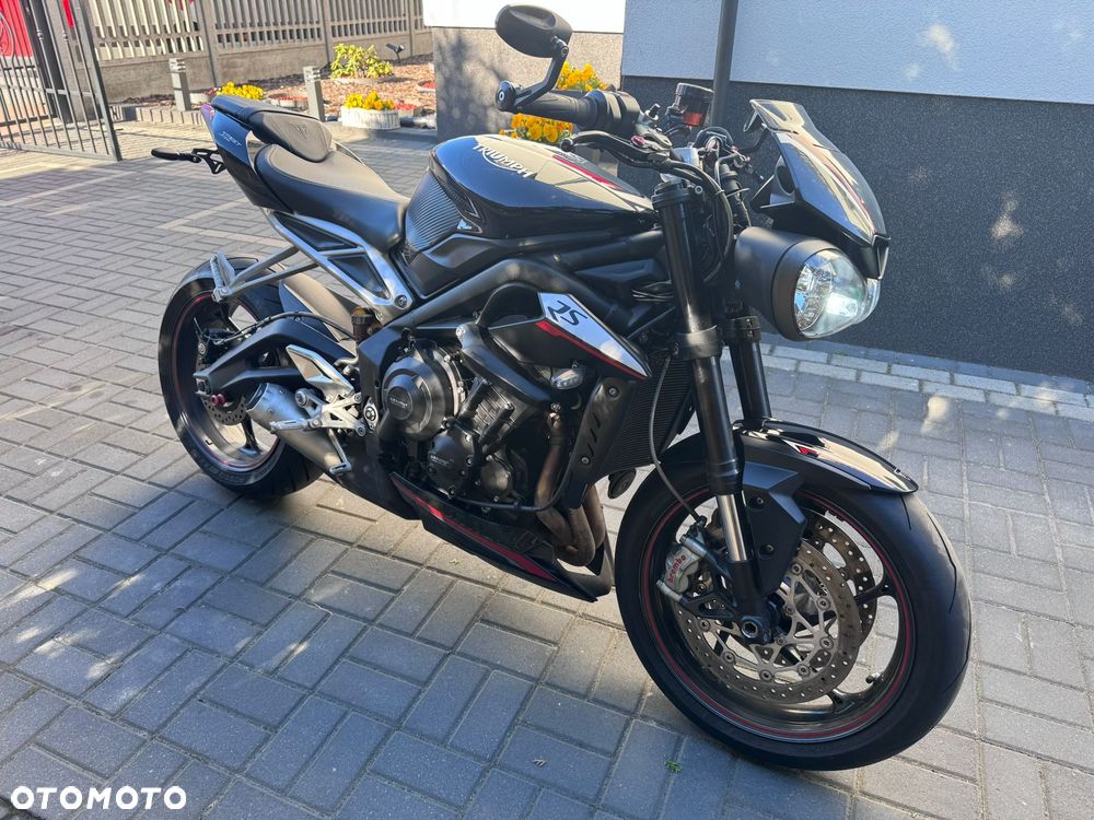 Triumph Street Triple - 16