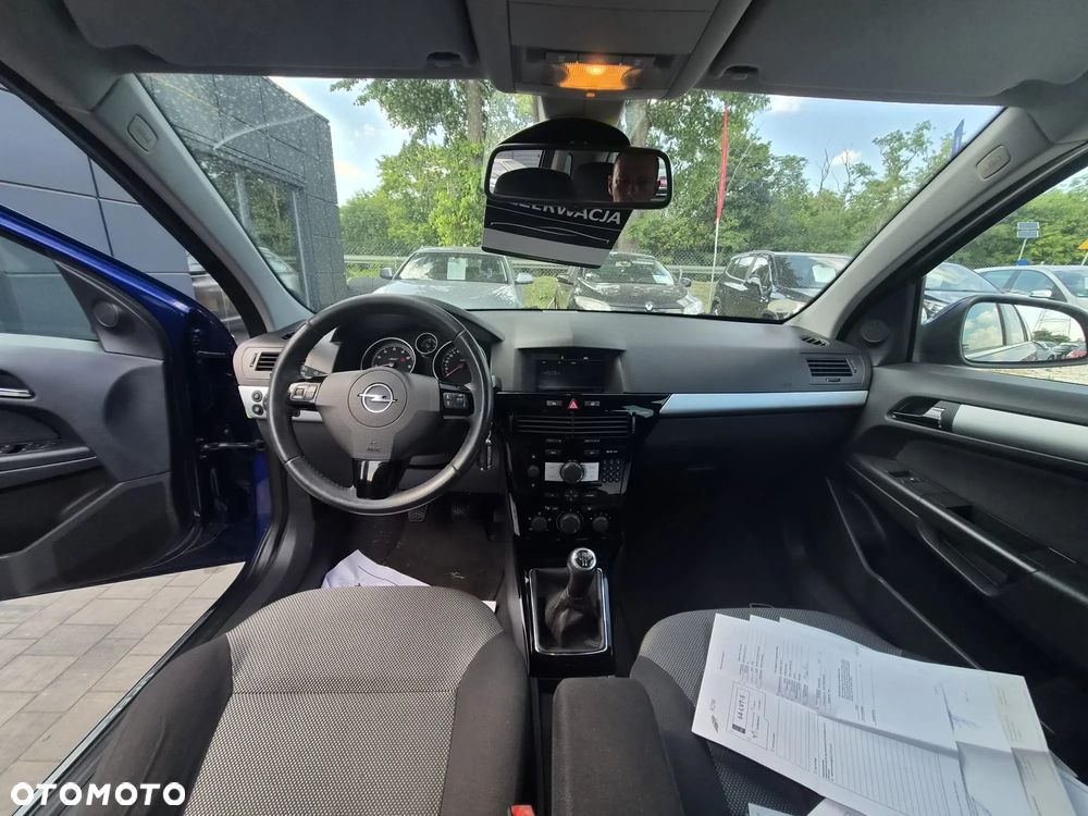 Opel Astra 1.8 - 13