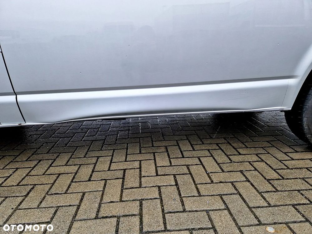 Volkswagen Transporter T5 - 10