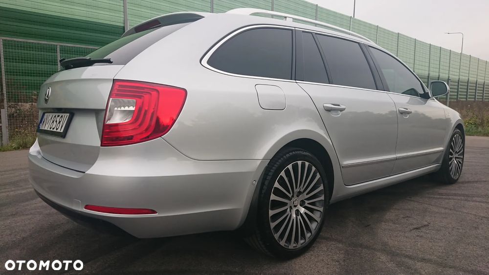 Skoda Superb 2.0 TDI 4x4 L&K DSG - 5