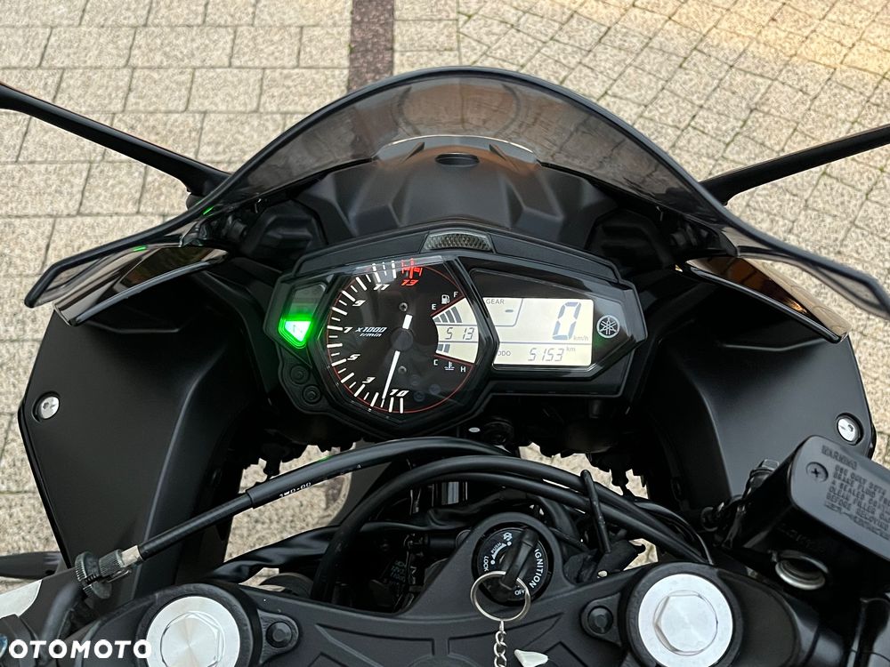 Yamaha R3 - 8