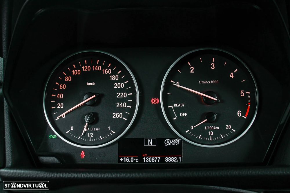 BMW 216 Active Tourer d Line Sport - 32