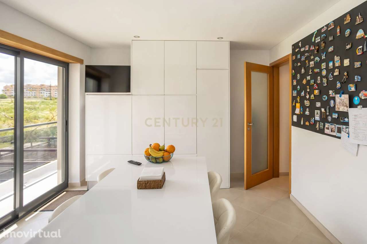 Montijo - Apartamento T3 c/Estacionamento e Varandas - Grande imagem: 2/38