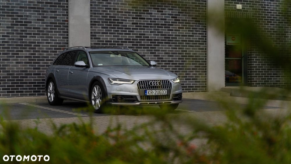 Audi A6 Allroad - 36
