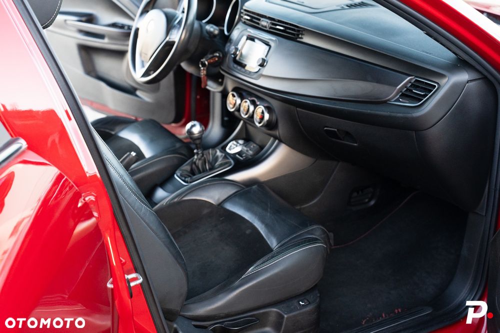 Alfa Romeo Giulietta 1.6 JTDM 16V Turismo - 24