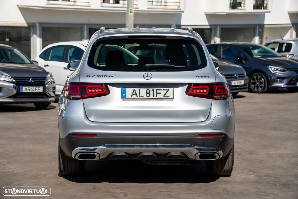 Mercedes-Benz GLC 300 de 4Matic - 12
