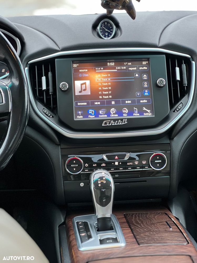 Maserati Ghibli GranLusso - 16