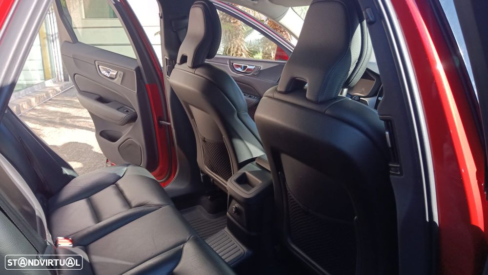 Volvo XC 60 2.0 T8 PHEV Inscription AWD - 6