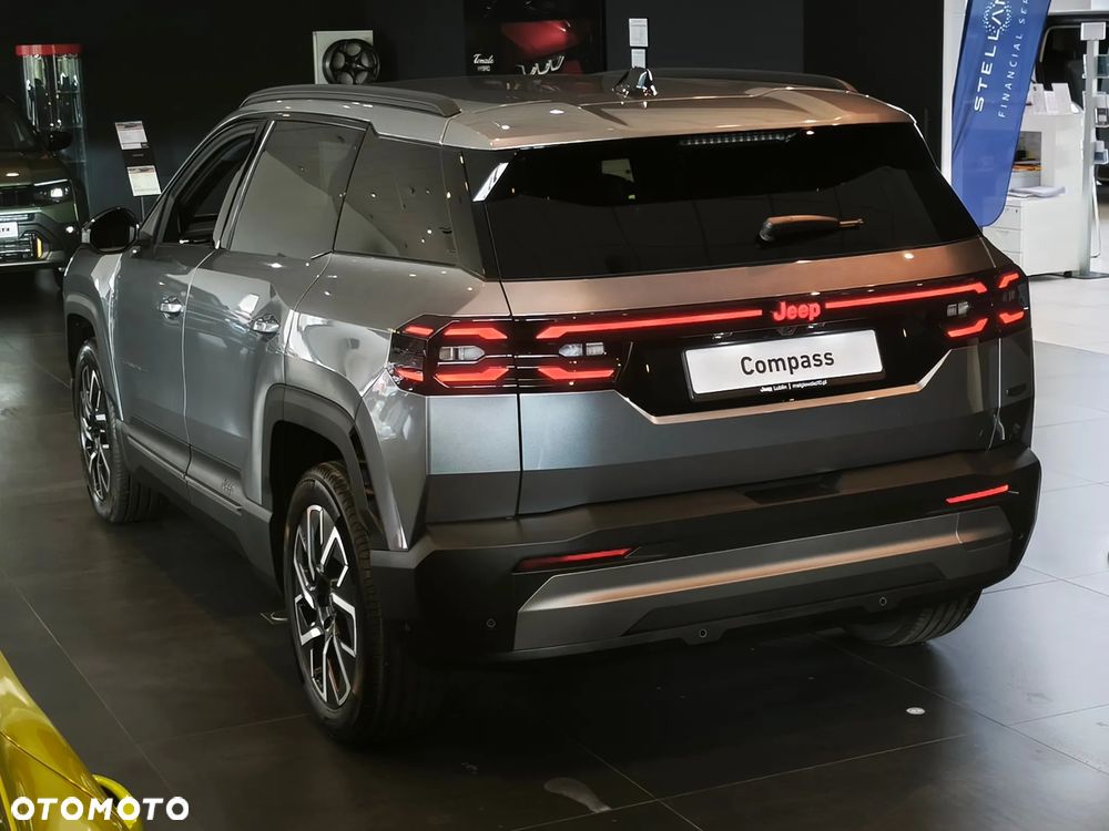 Jeep Compass 1.2 T3 mHEV Summit FWD DCT - 7