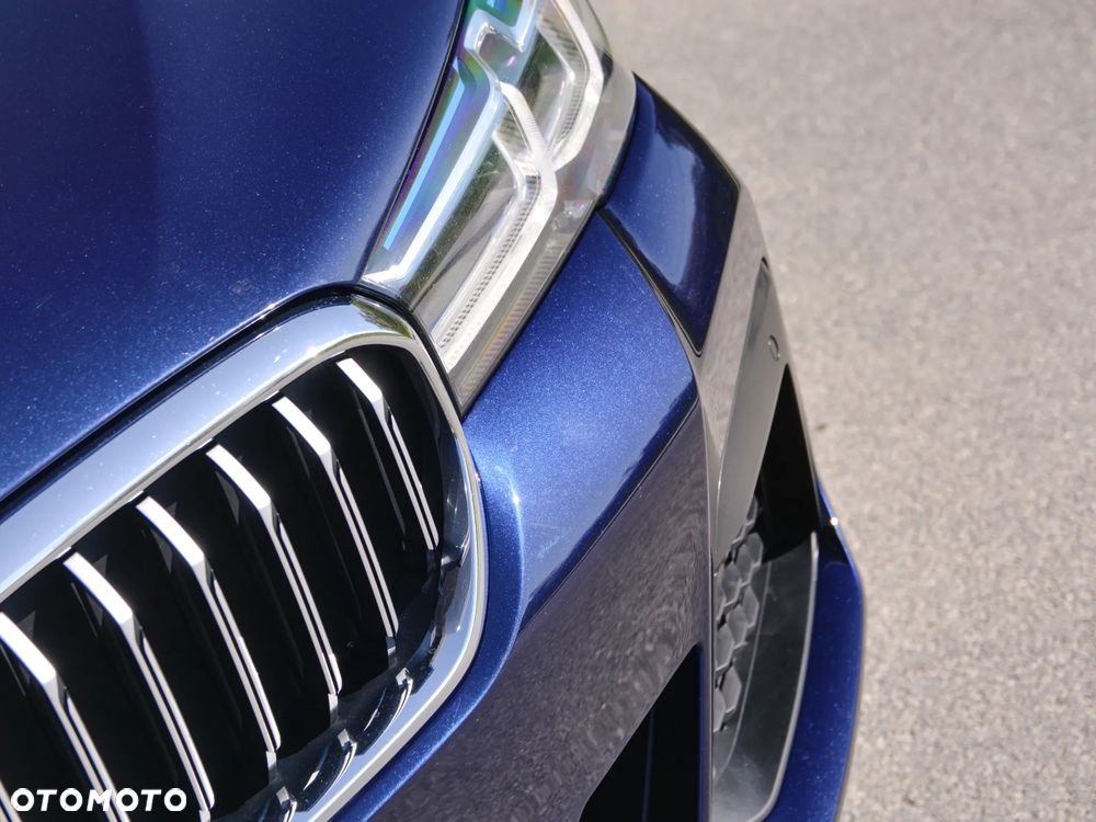 BMW Seria 5 540d xDrive mHEV M Sport sport - 7