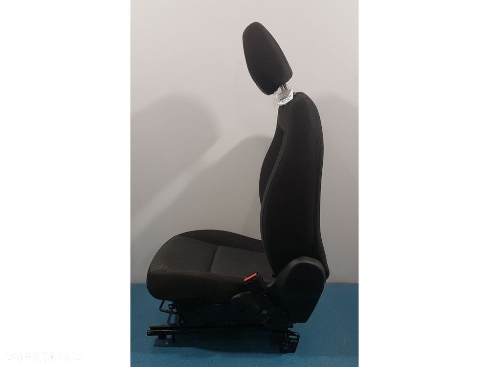 FIAT TIPO II SEDAN FOTEL PASAŻERA. - 3