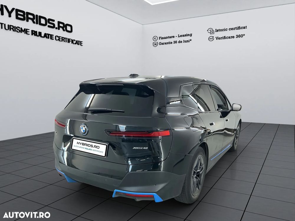 BMW iX xDrive40 - 4