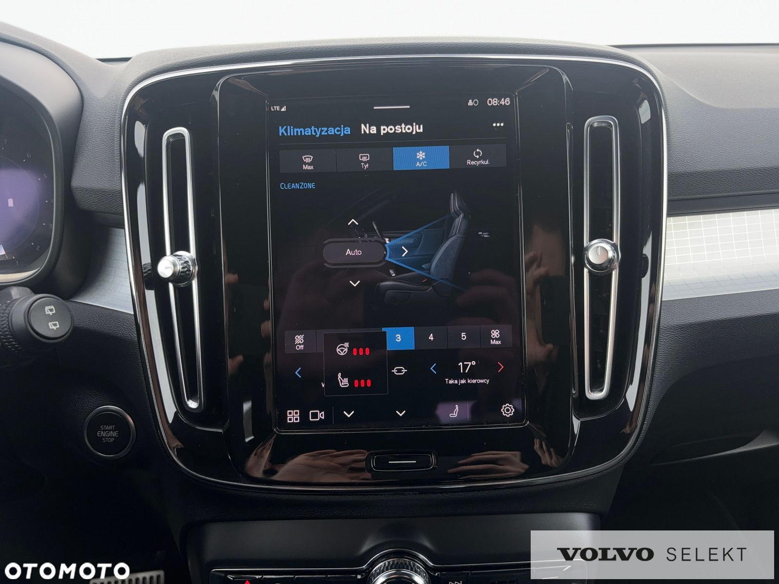 Volvo XC 40 - 24