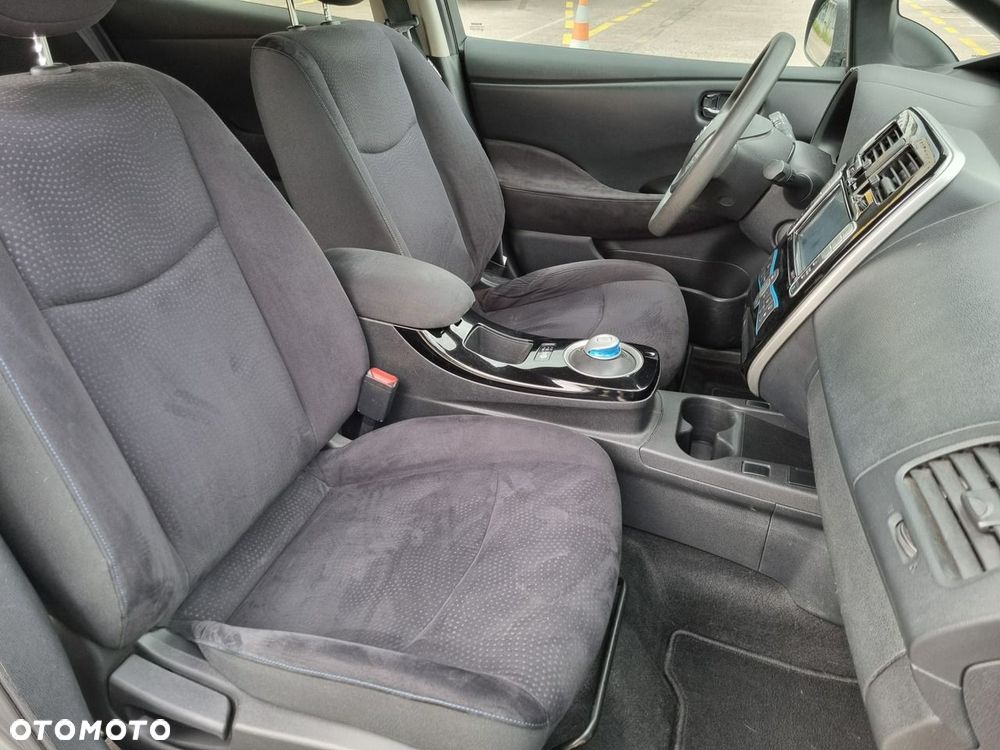 Nissan Leaf 30kWh Acenta - 15